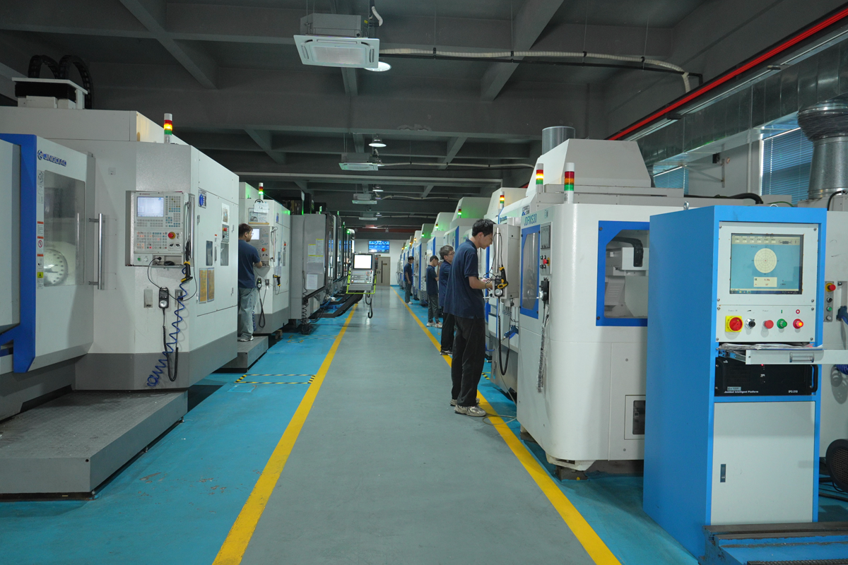 Usinage CNC de précision à 5 axes