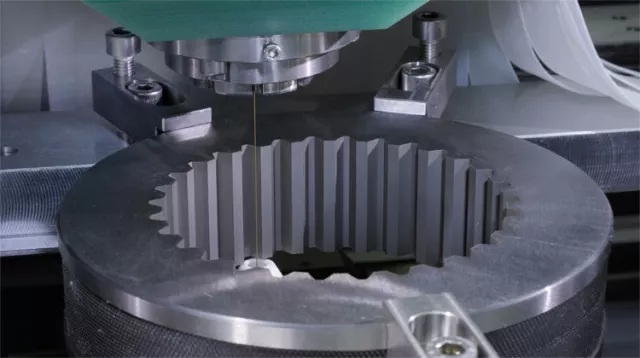 Aperçu de l'usinage EDM de précision et de coupe de fil